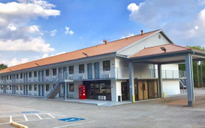 Гостиница Americas Best Value Inn - Decatur  Декейтер